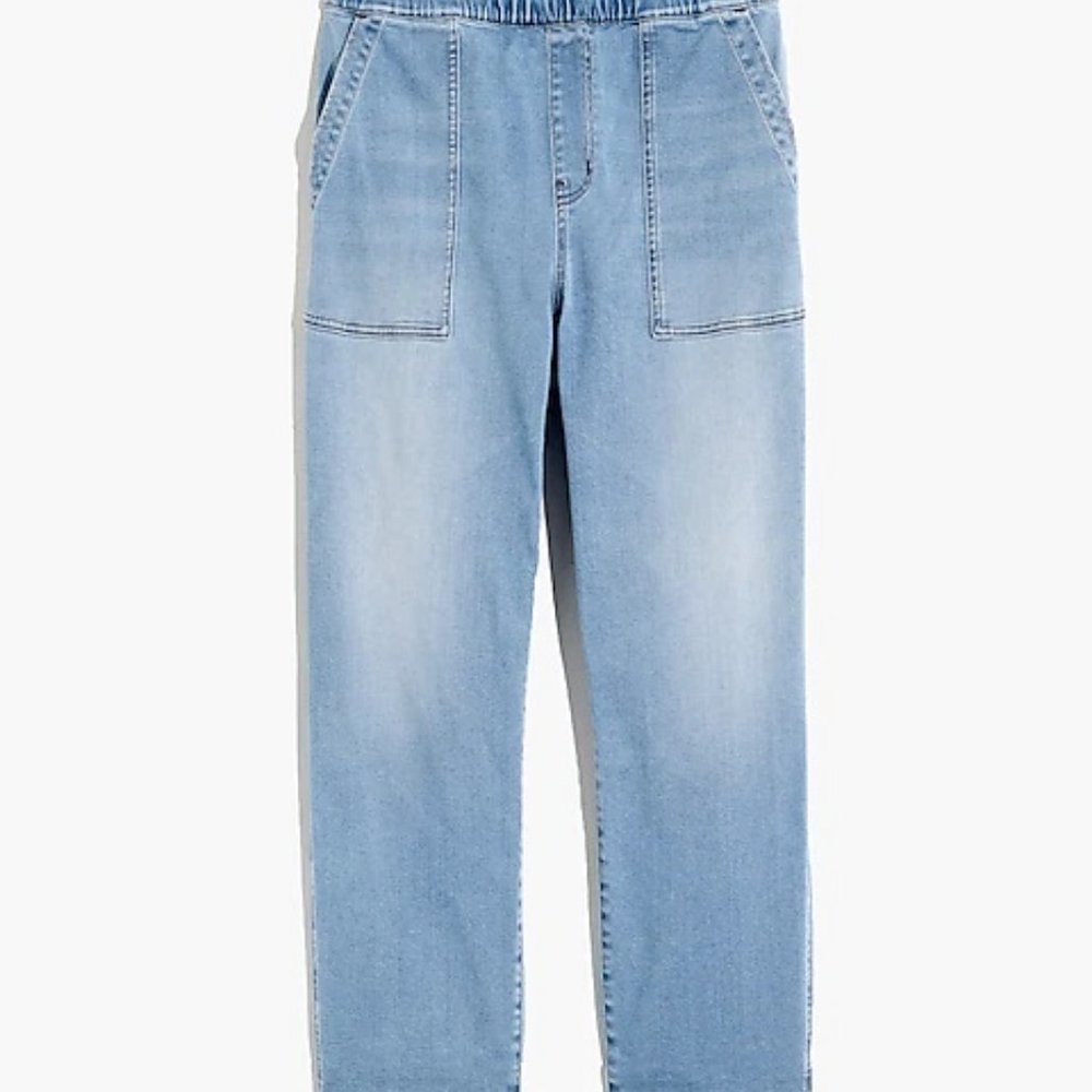 Madewell Pull-On Relaxed Jeans in Bellview Wash